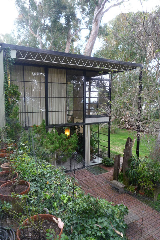 eames-house-back-wall.jpg