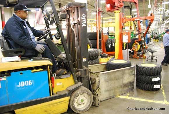 john-deere-forklift.jpg