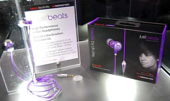 justin bieber beats headphones